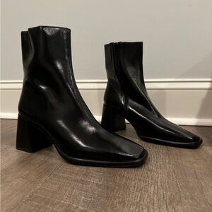 New Jeffrey Campbell Ethel boots size 9